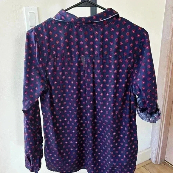 * TOMMY HILFIGER Women's Roll-tab Sleeve Partial Button Down Shirt Top Siz… - Picture 3 of 6